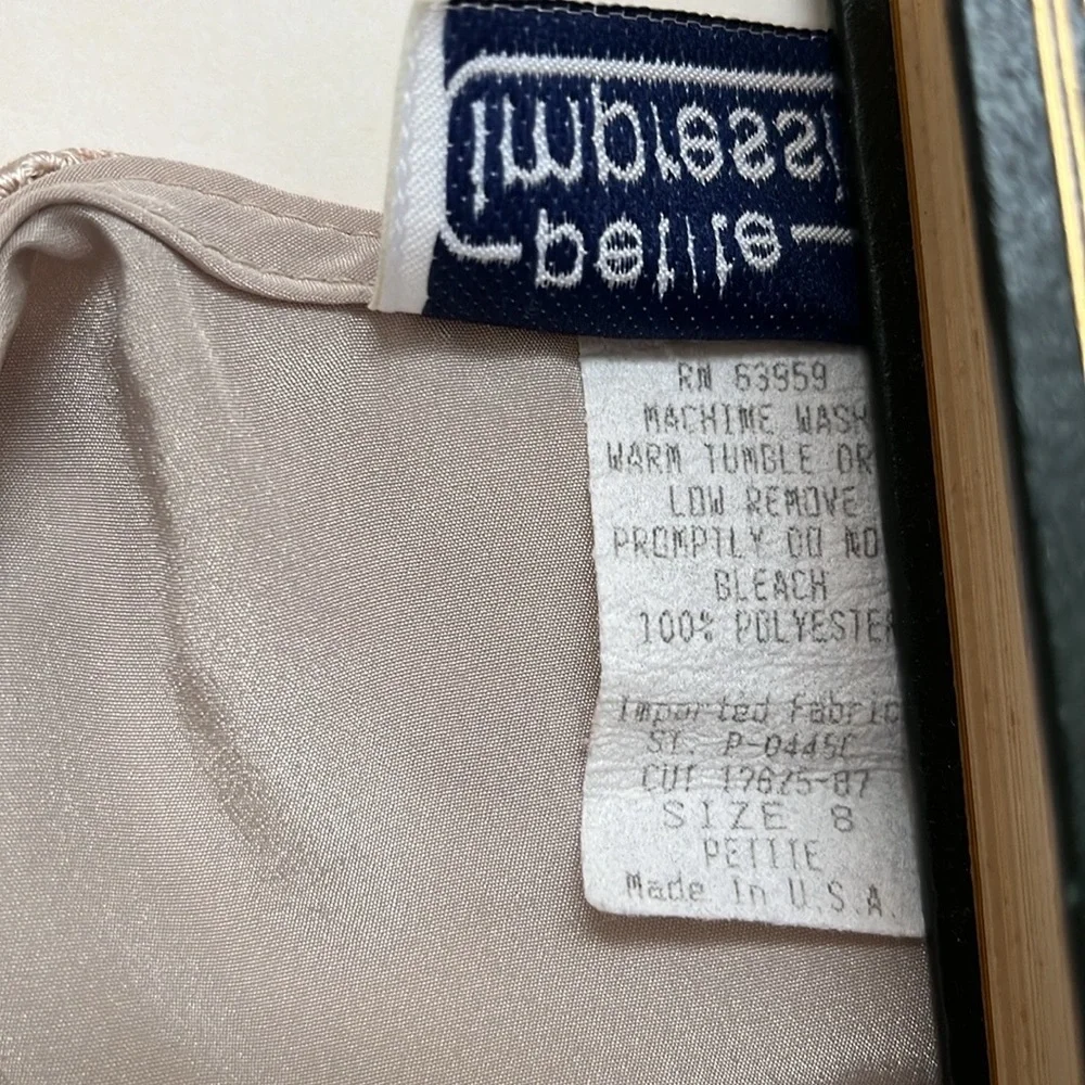 Vintage Tan Embroidered Collar Pleated Front Hidden Button Down Blouse 8P - Picture 10 of 11